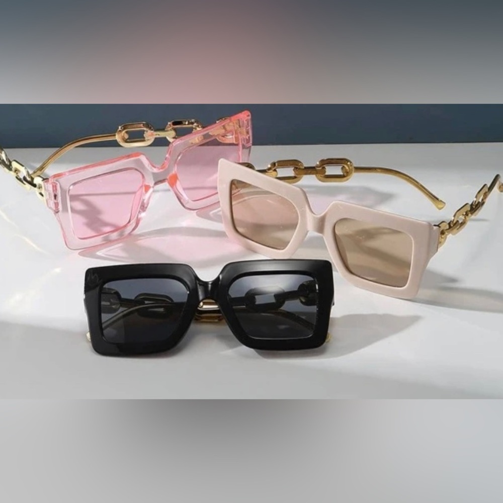 Women’s square frame bundle